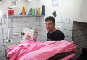 رضا جان شما که می گویید آزادید. چرا تماس نمیگیری؟!