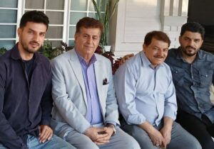 دیدار اعضای انجمن خوزستان با خانواده فریدون زارع اسیر در کمپ مجاهدین