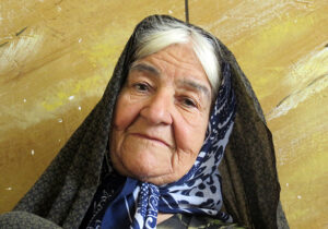 هنوز نور امید دیدار تو در چشمانم سوسو میزند