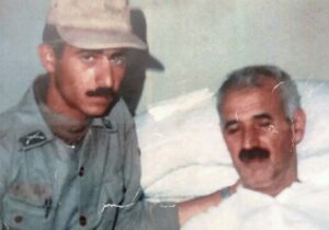 آیا قطع ارتباط پدرم با خانواده در راستای شعارهای آزادی شماست؟