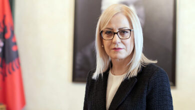 Per Shkelqesine e Saj zj. Lindita Nikolla Kryetari e Kuvendit te Shqiperise