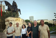 në sheshin qendror të Tiranës u mbajt tubimi “Krenaria Shqiptare”